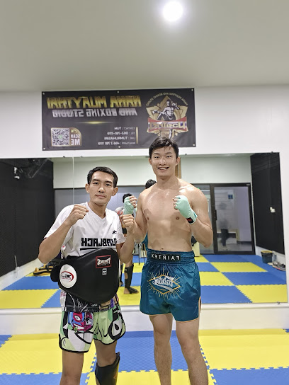 NANA MuaythaiandWestern boxing studio